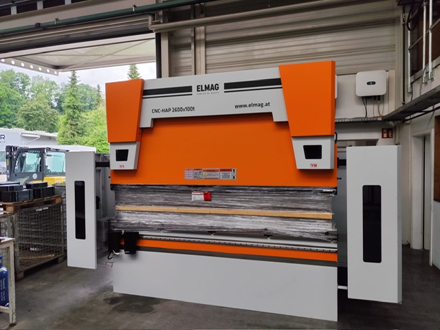 neue Biegemaschine für die Produktion unserer Fördertechnik